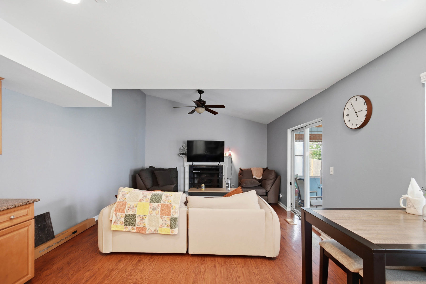 494 Buckingham Drive Property Photo 4