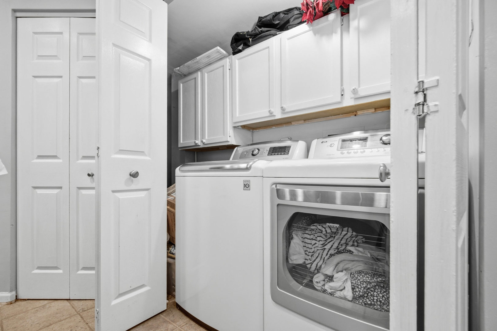 494 Buckingham Drive Property Photo 10
