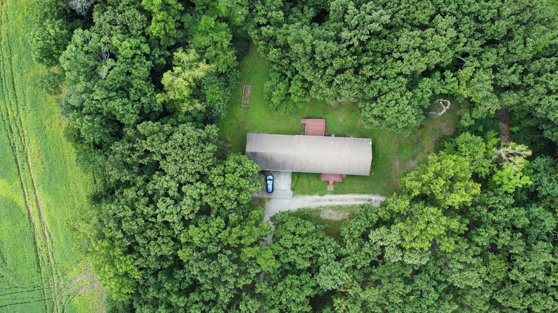 4135 Canal Road Property Photo 10