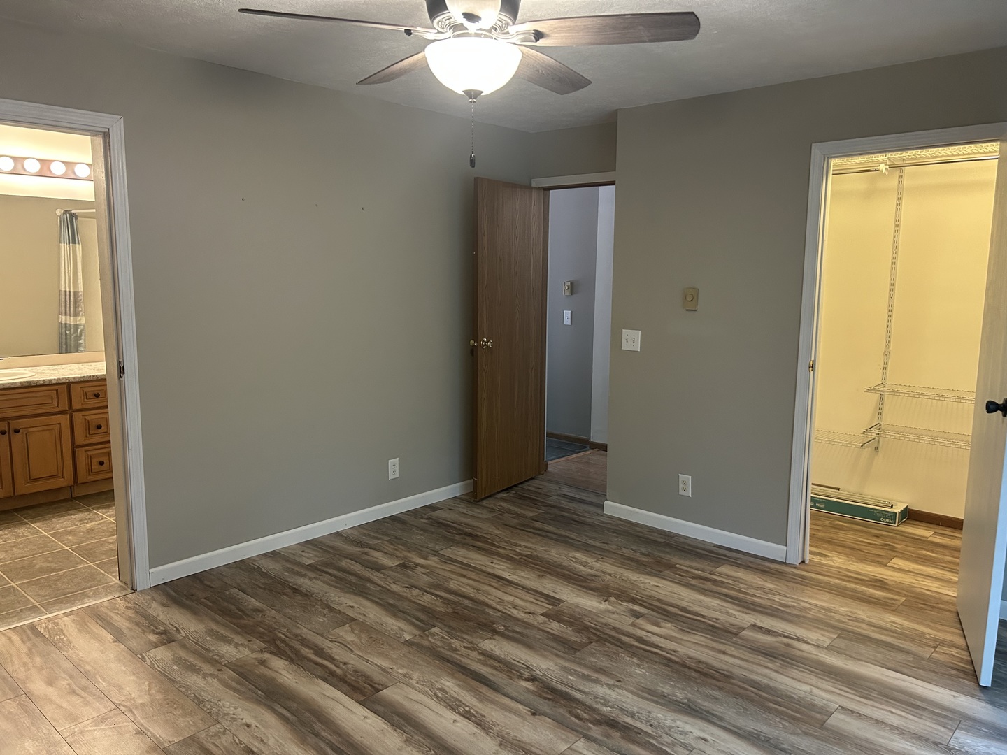 4135 Canal Road Property Photo 18