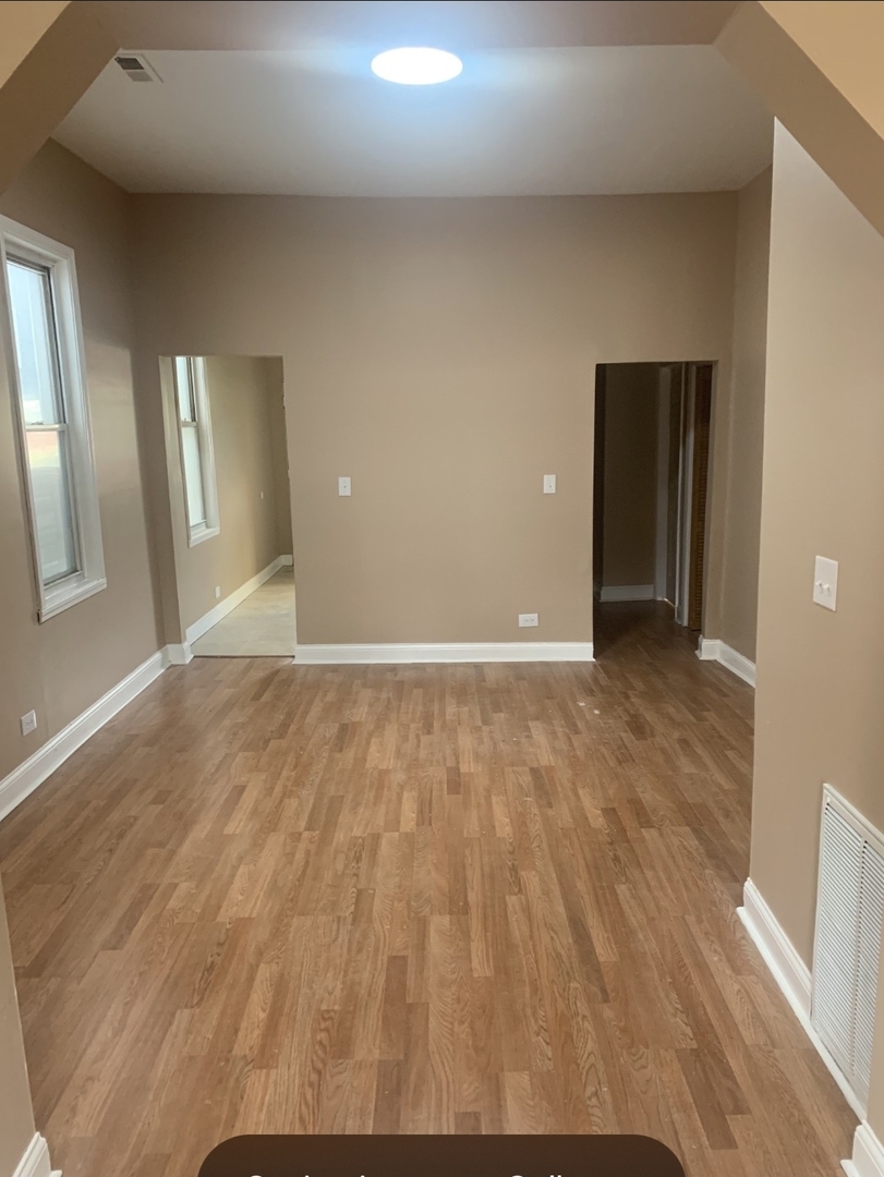 5524 S Wells Street Property Photo 3