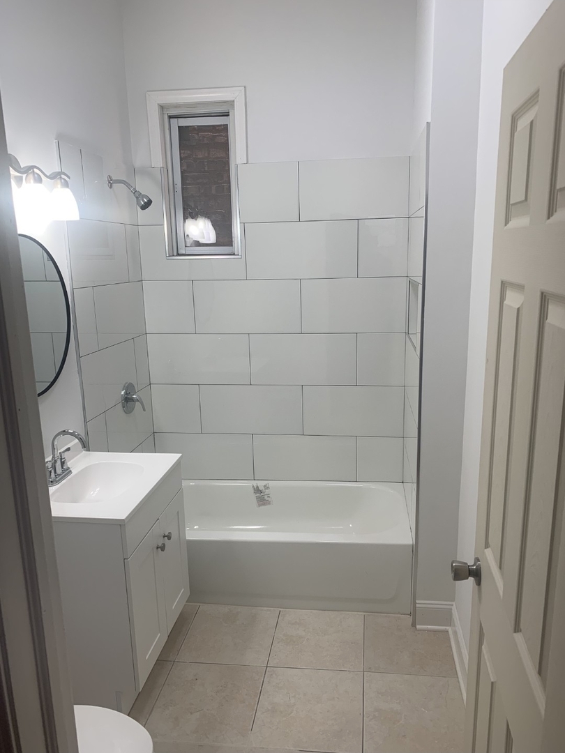 5524 S Wells Street Property Photo 14