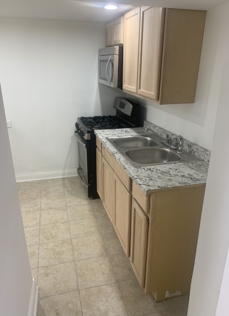 5524 S Wells Street Property Photo 15