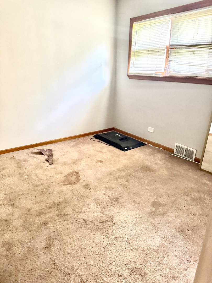 927 S Stough Street Property Photo 8