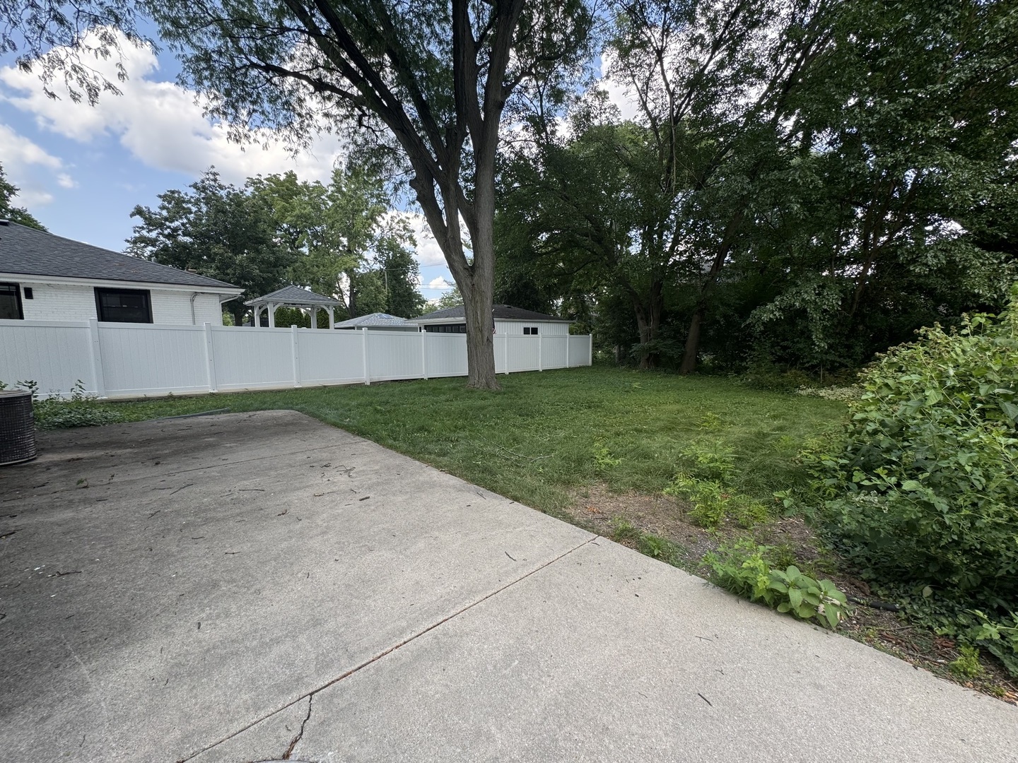 927 S Stough Street Property Photo 11