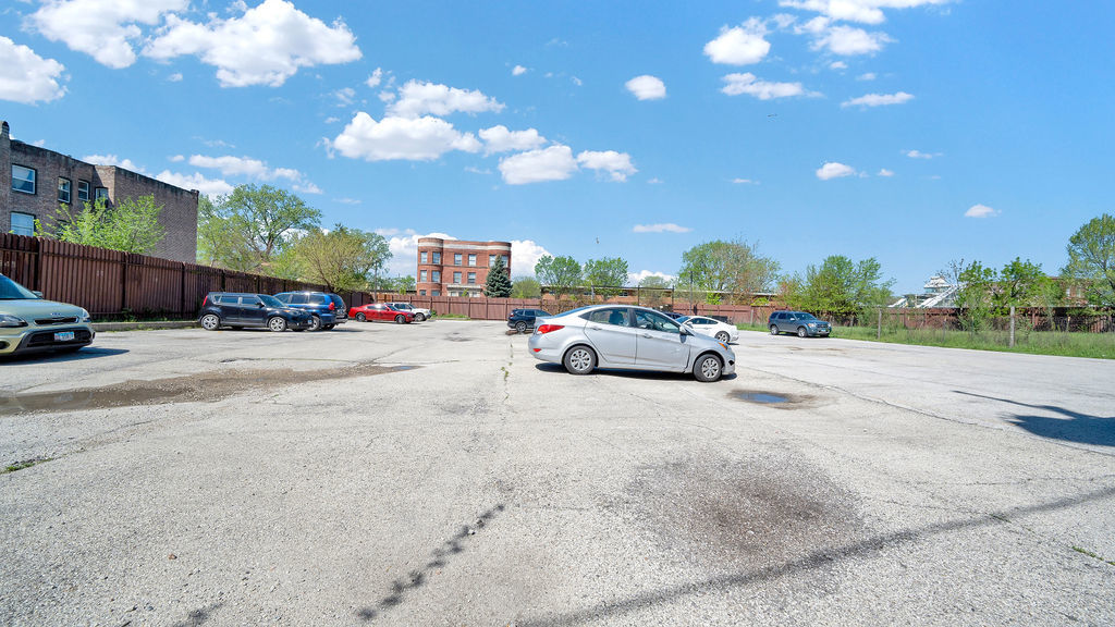 5150 S King Drive A1 Property Photo 4