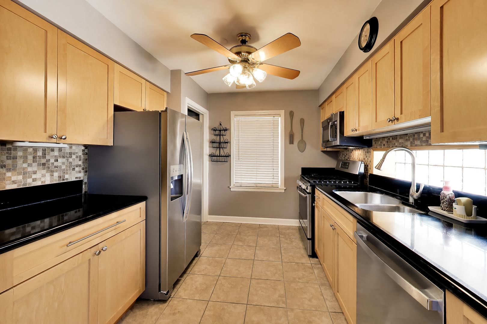5523 N Natchez Avenue Property Photo 13
