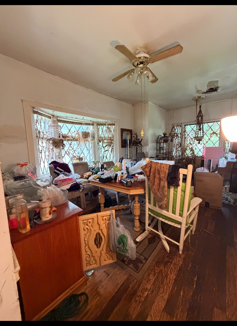 105 S Waller Avenue Property Photo 6
