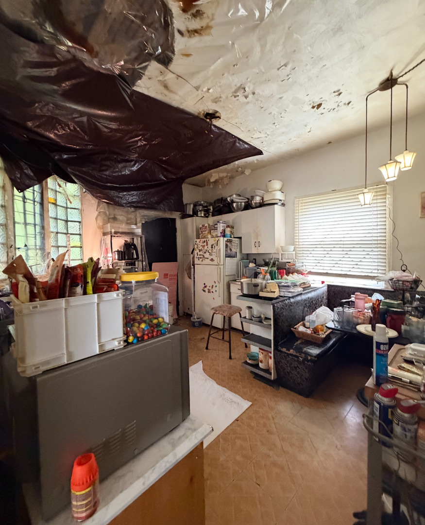 105 S Waller Avenue Property Photo 8