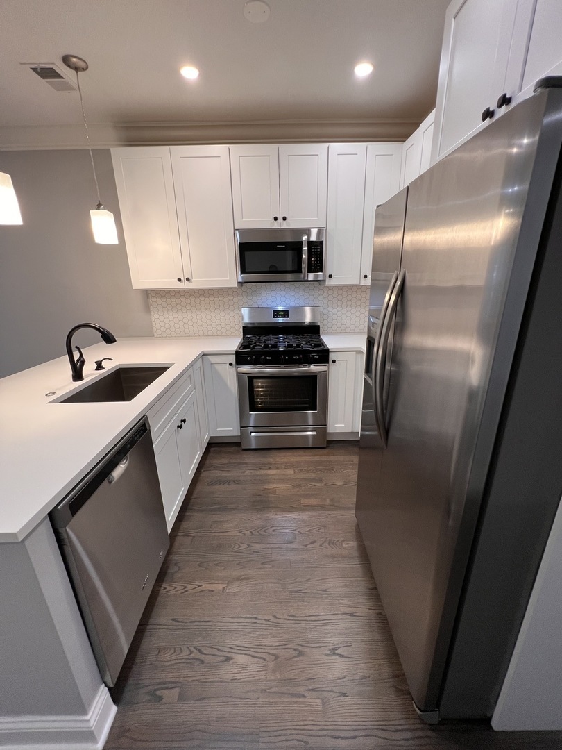 220 S Hamilton Avenue 1 Property Photo 9