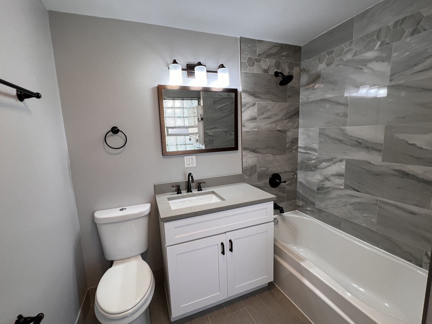 220 S Hamilton Avenue 1 Property Photo 16