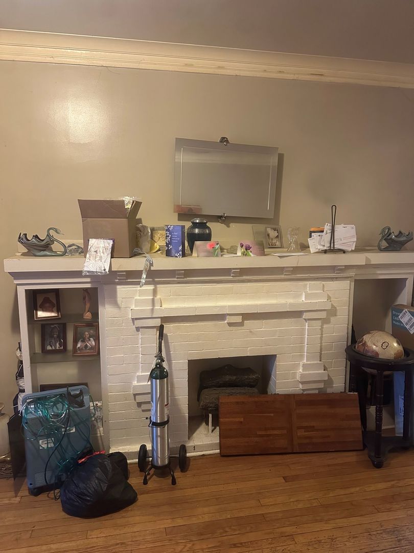 7748 S Langley Avenue Property Photo 11