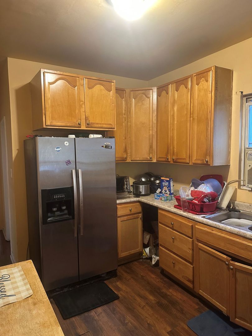 7748 S Langley Avenue Property Photo 13