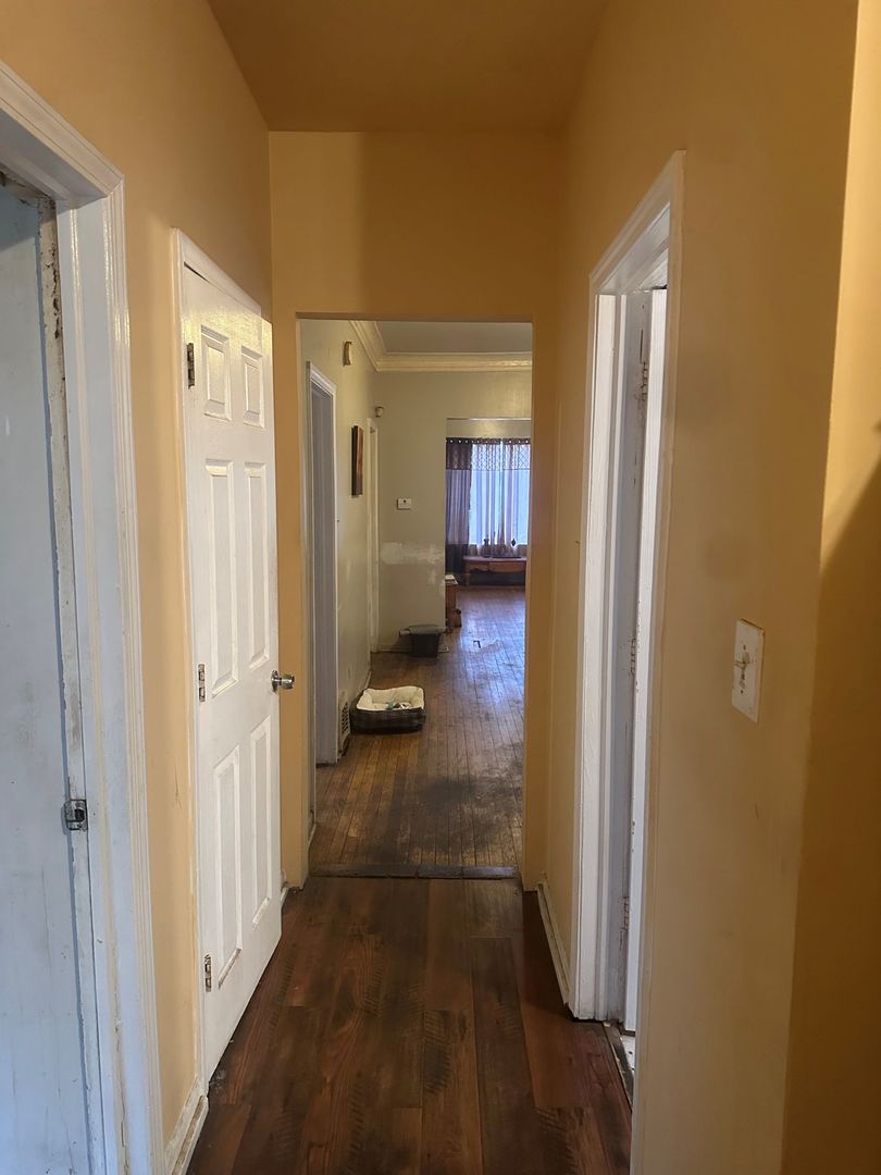 7748 S Langley Avenue Property Photo 18