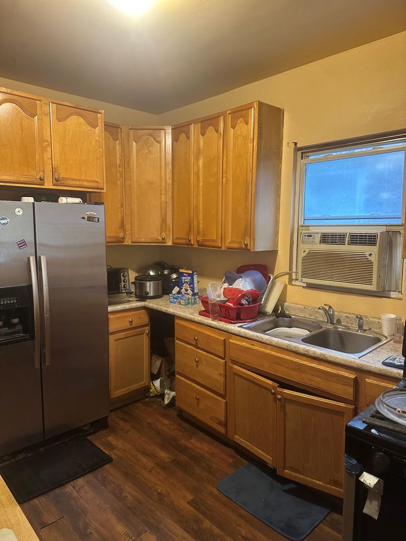 7748 S Langley Avenue Property Photo 20