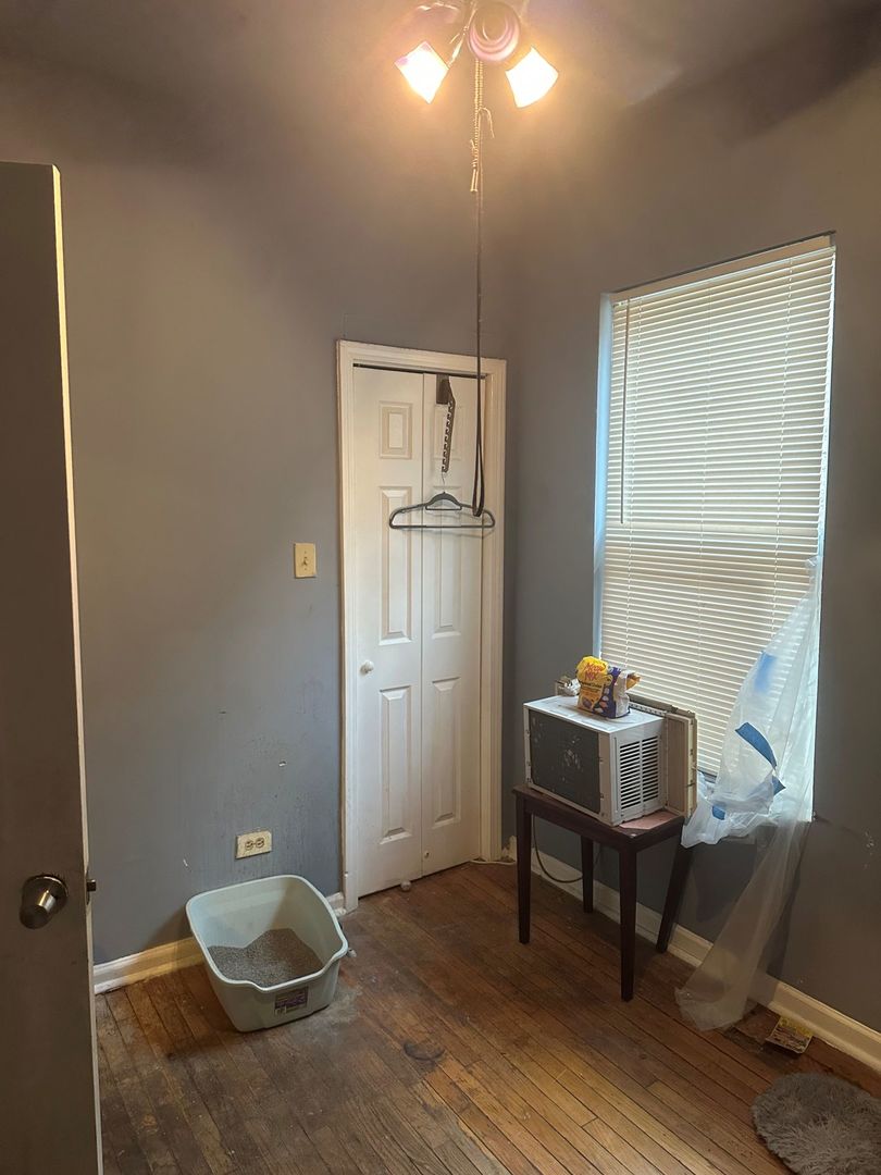 7748 S Langley Avenue Property Photo 21
