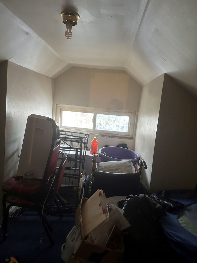 7748 S Langley Avenue Property Photo 29