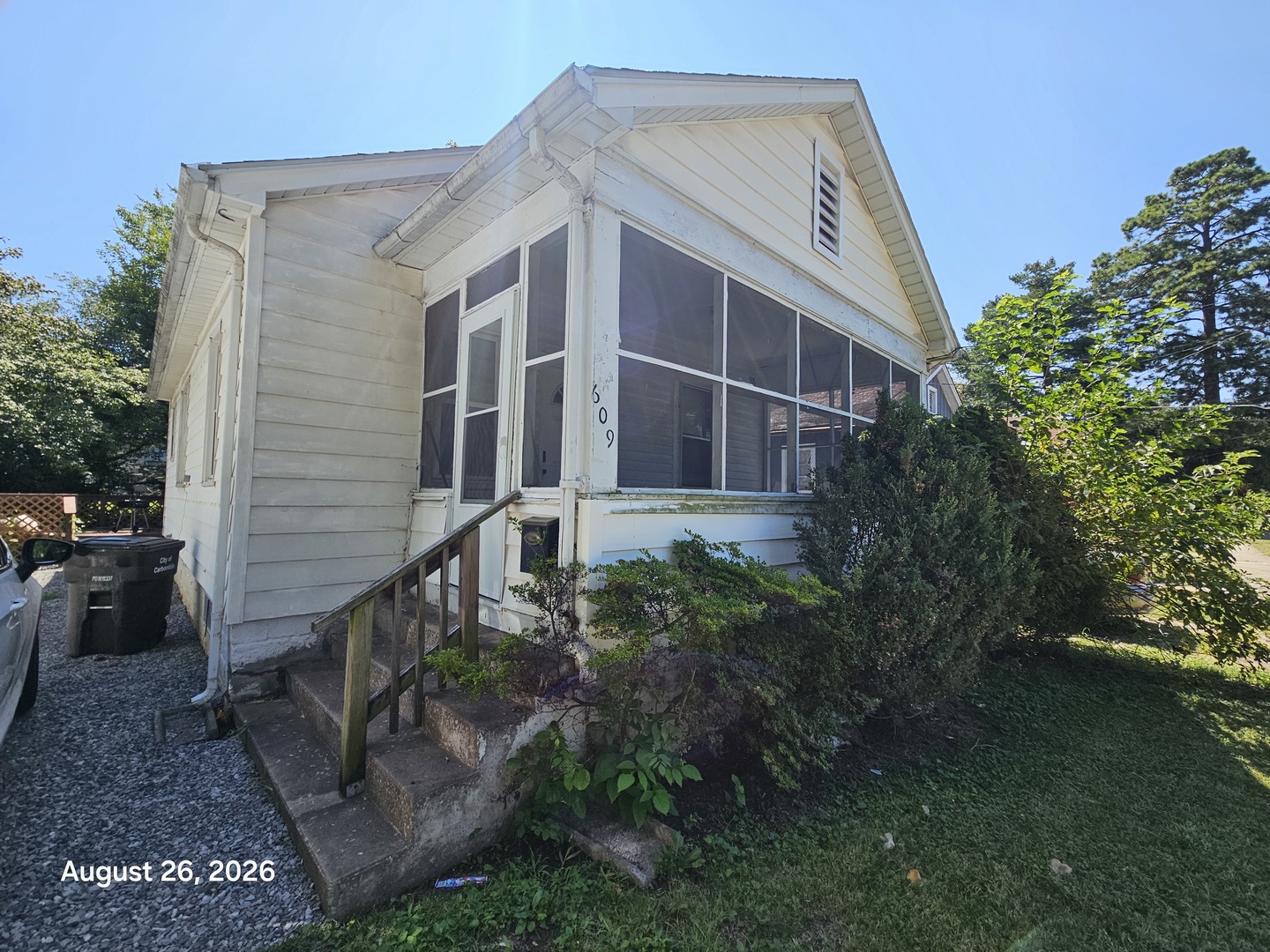 609 W Cherry Street Property Photo 2