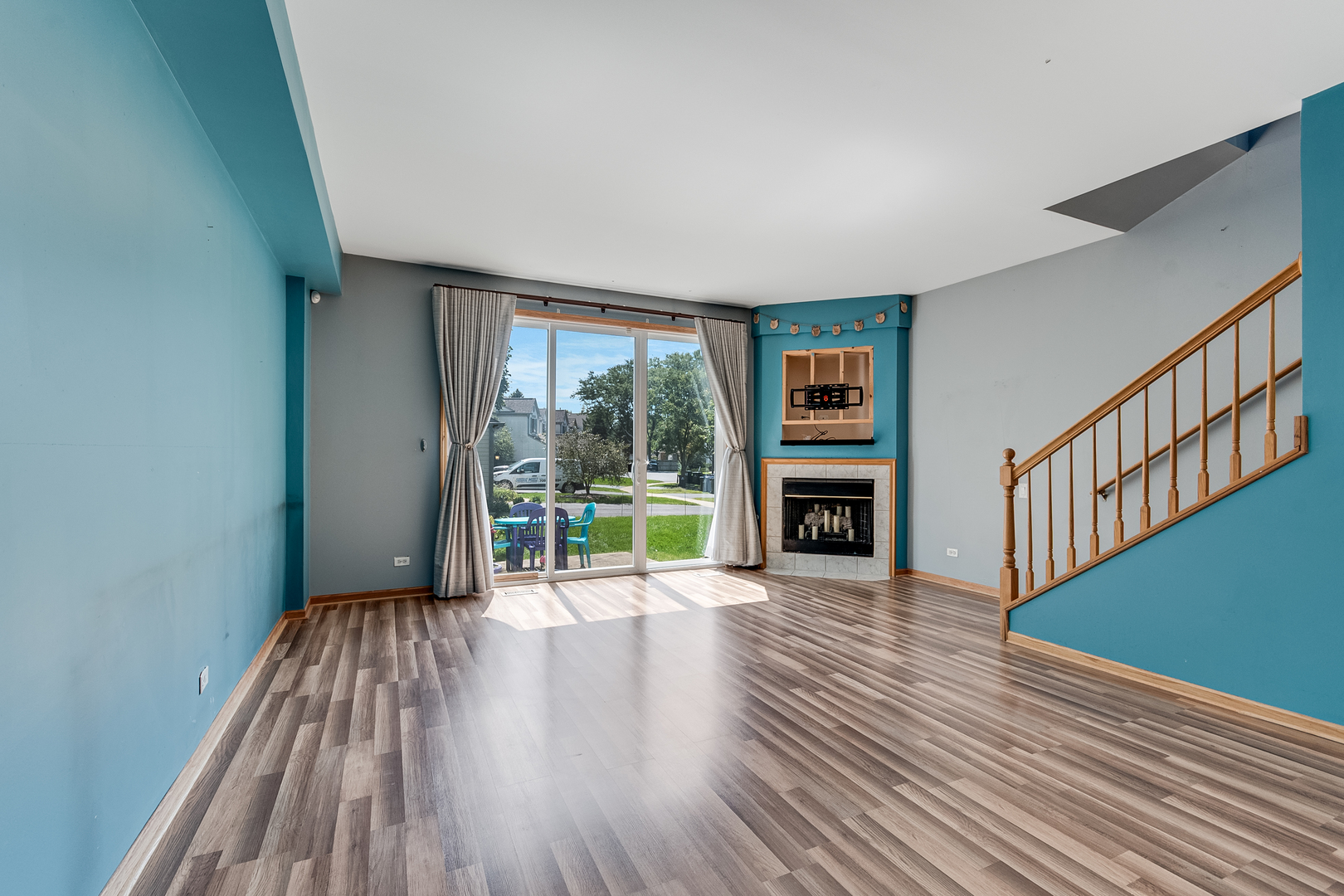 2626 Carrolwood Road Property Photo 4