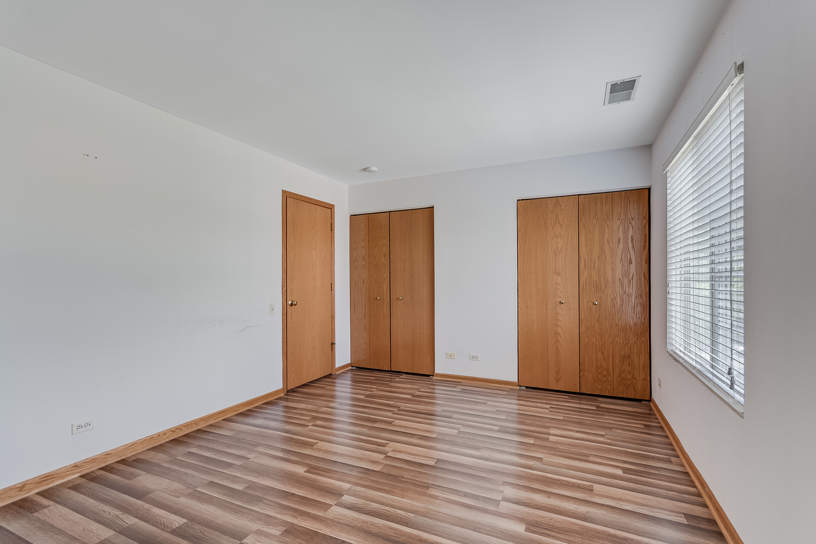 2626 Carrolwood Road Property Photo 8