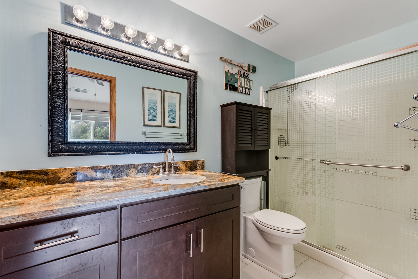 2626 Carrolwood Road Property Photo 11