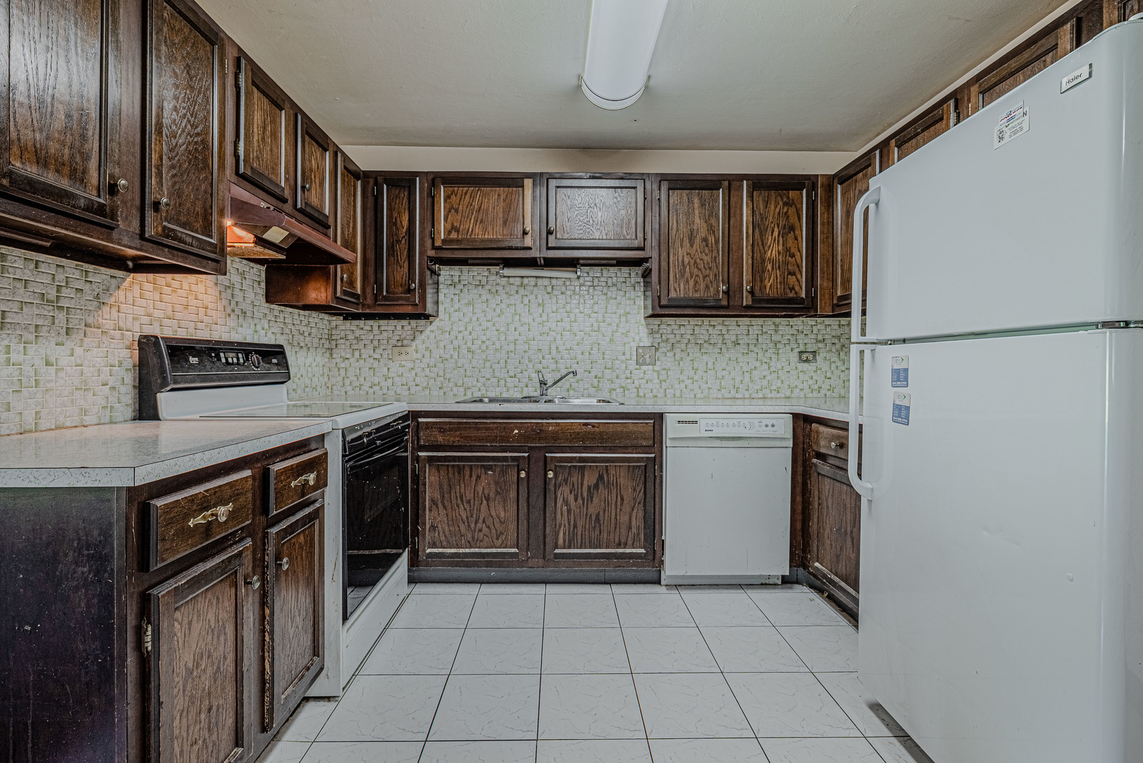 119 Brewster Court B Property Photo 8