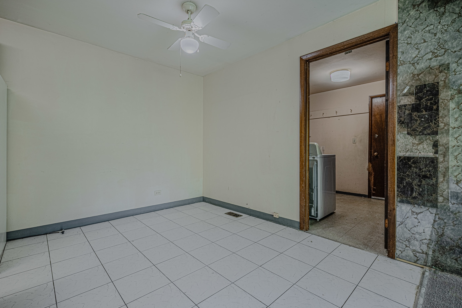 119 Brewster Court B Property Photo 12
