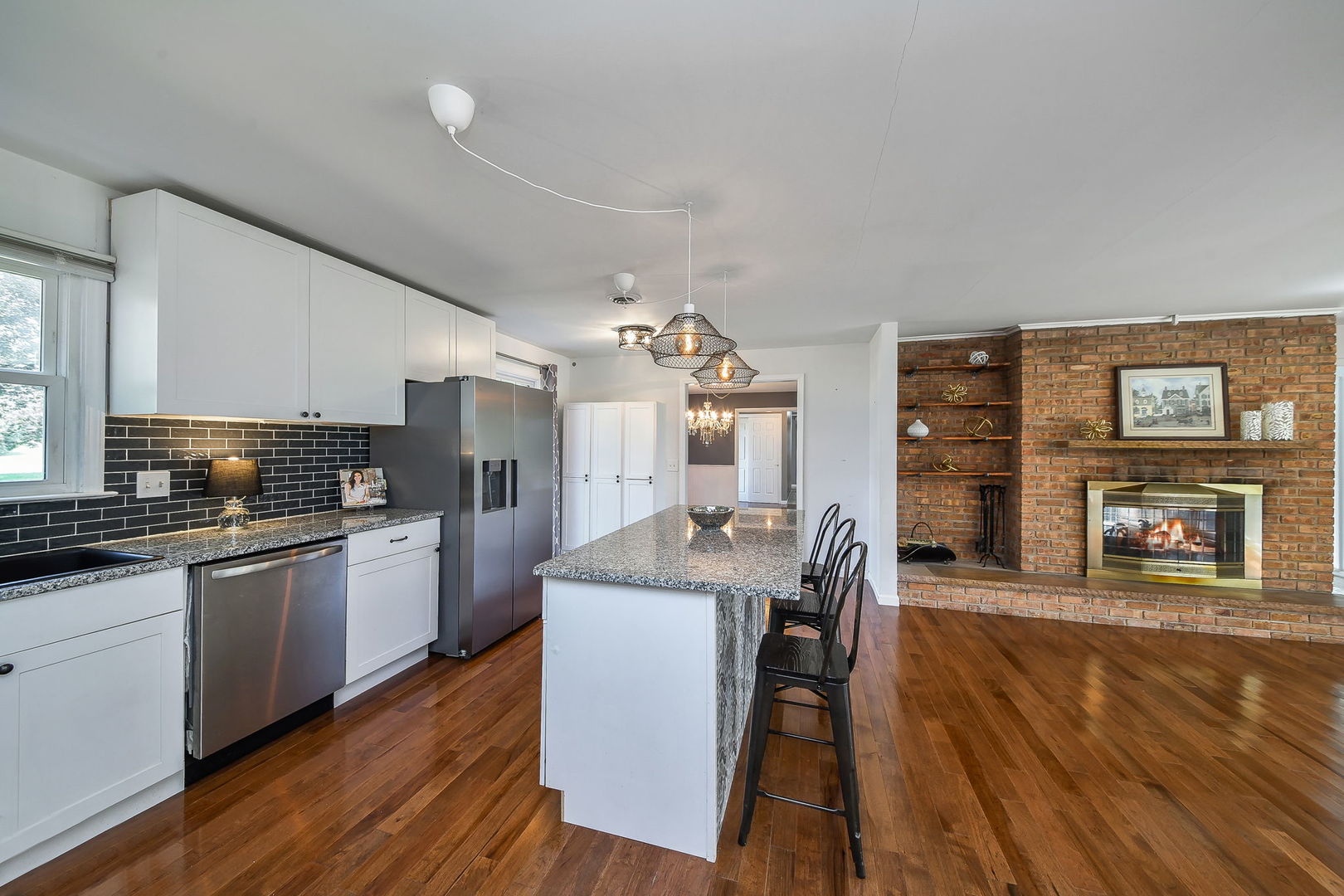 1125 Forest Drive Property Photo 10
