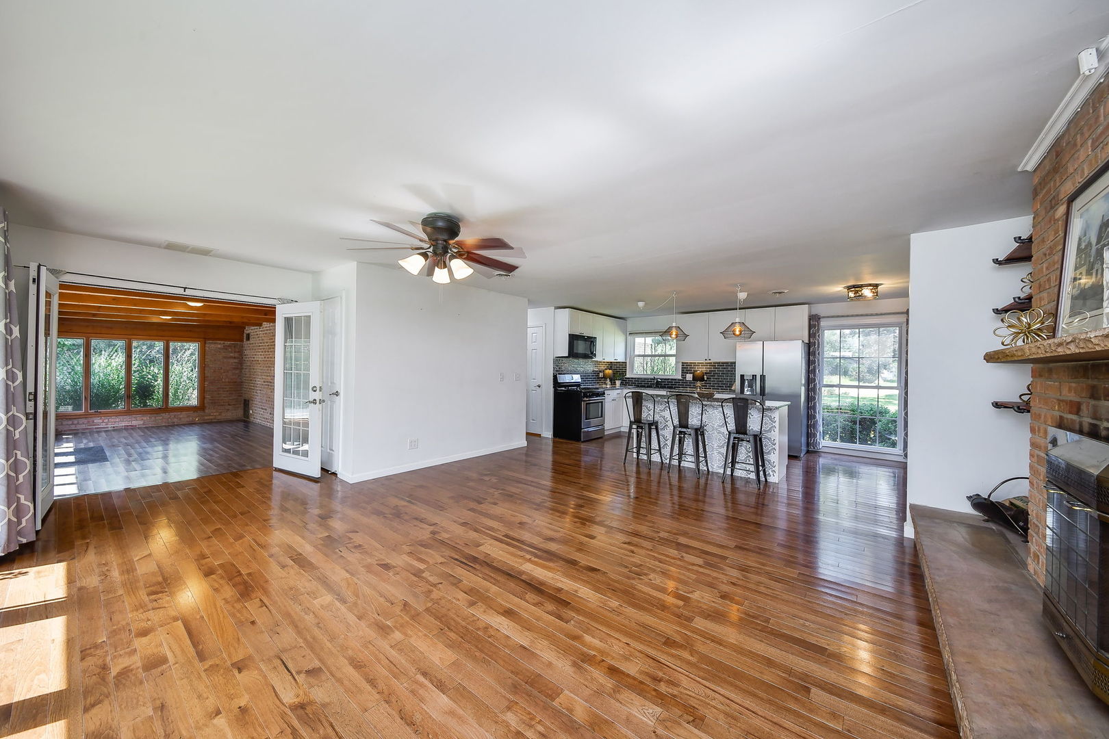 1125 Forest Drive Property Photo 12