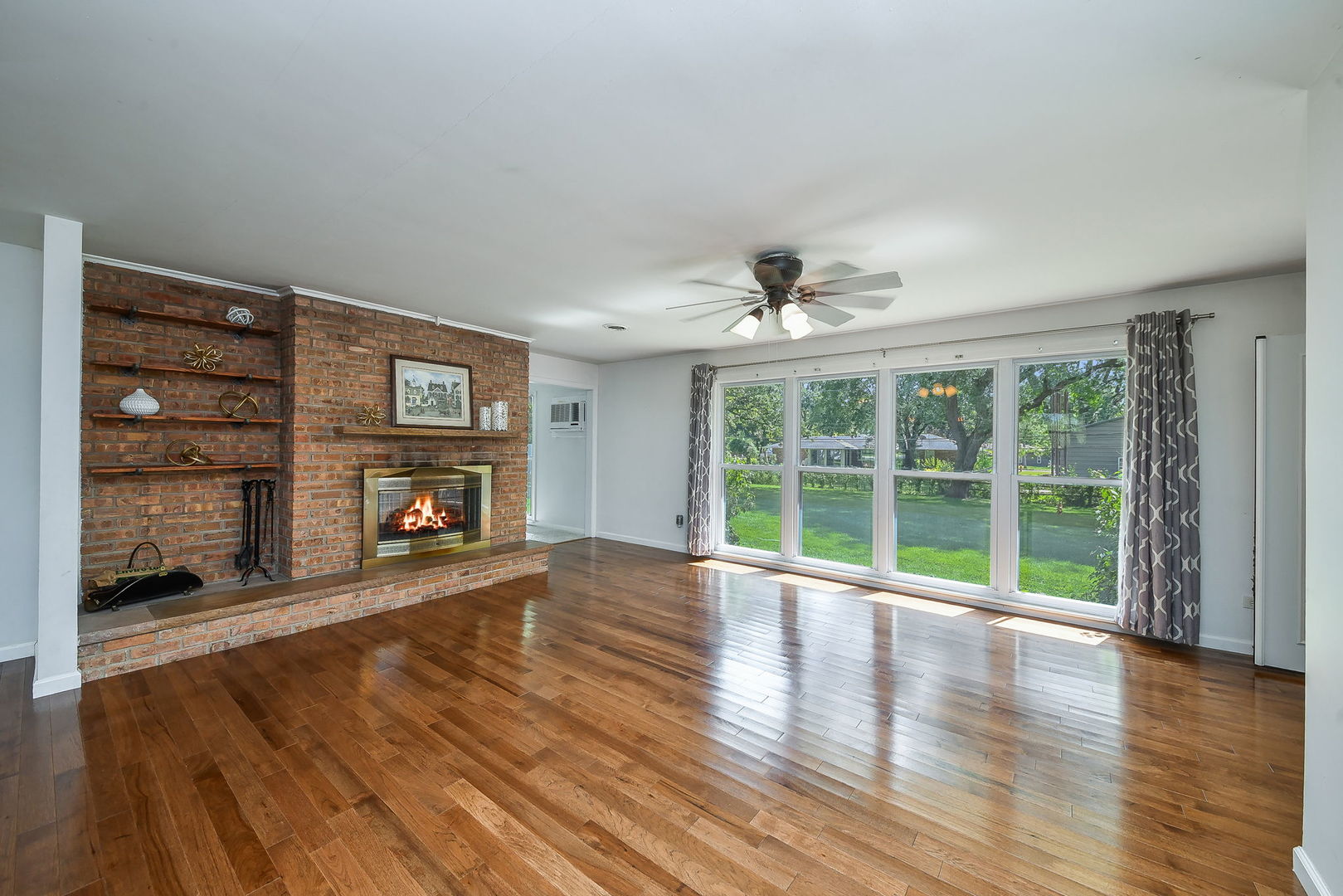 1125 Forest Drive Property Photo 13
