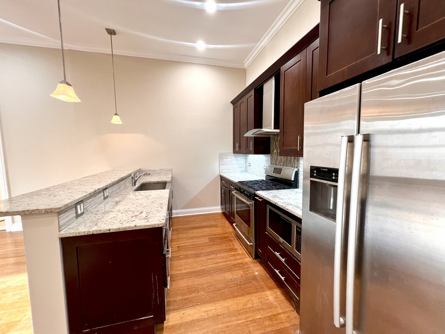 1002 W Van Buren Street 102 Property Photo 5