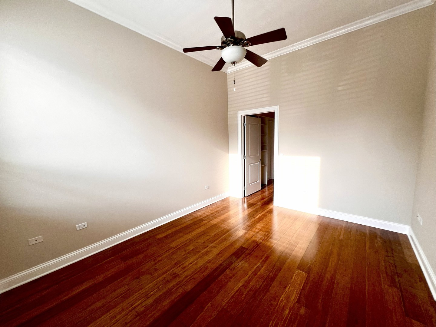 1002 W Van Buren Street 102 Property Photo 13