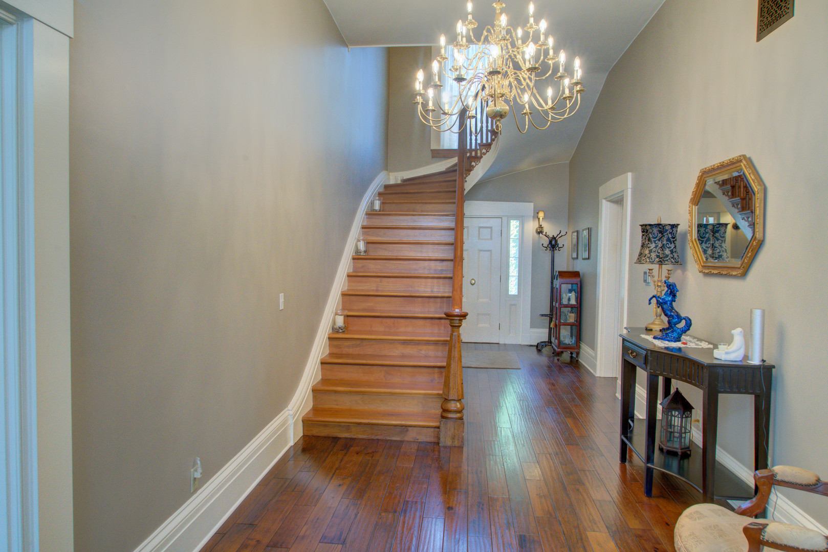 224 E 6th Street Property Photo 11