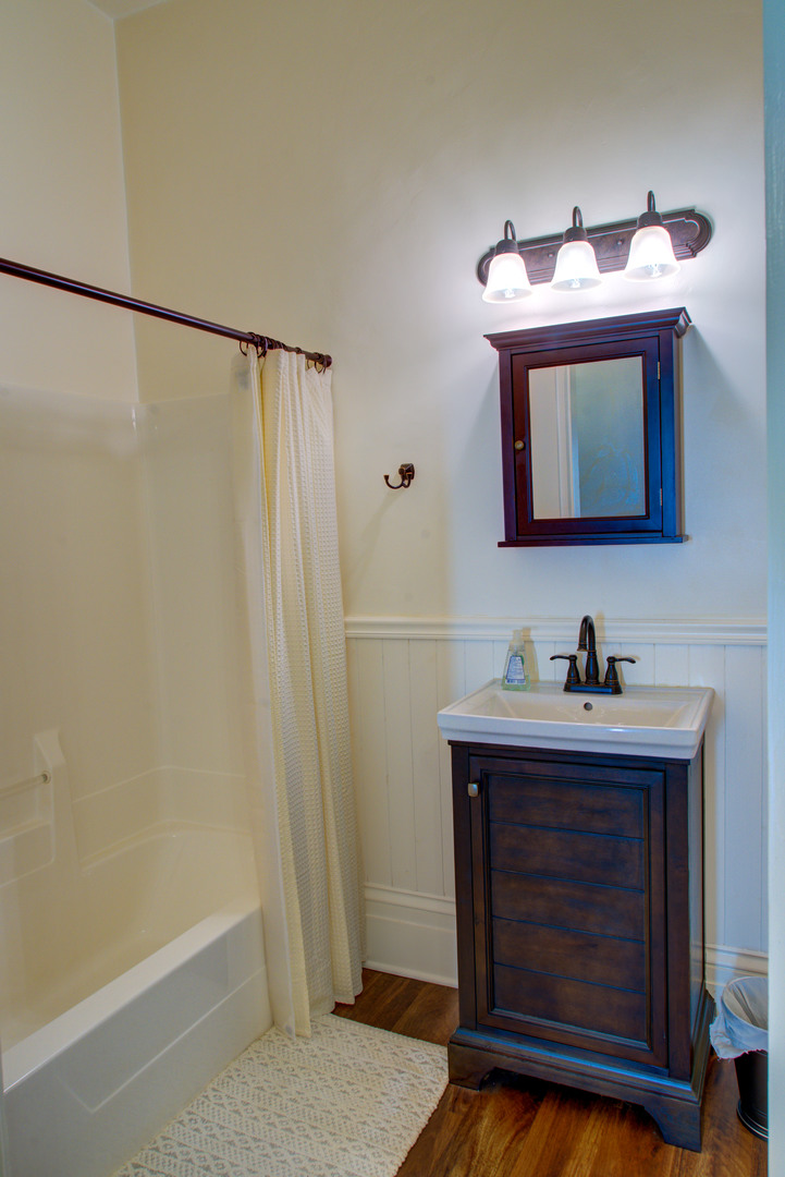 224 E 6th Street Property Photo 79