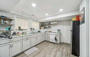 7038 S Woodlawn Avenue 2 Property Photo 4