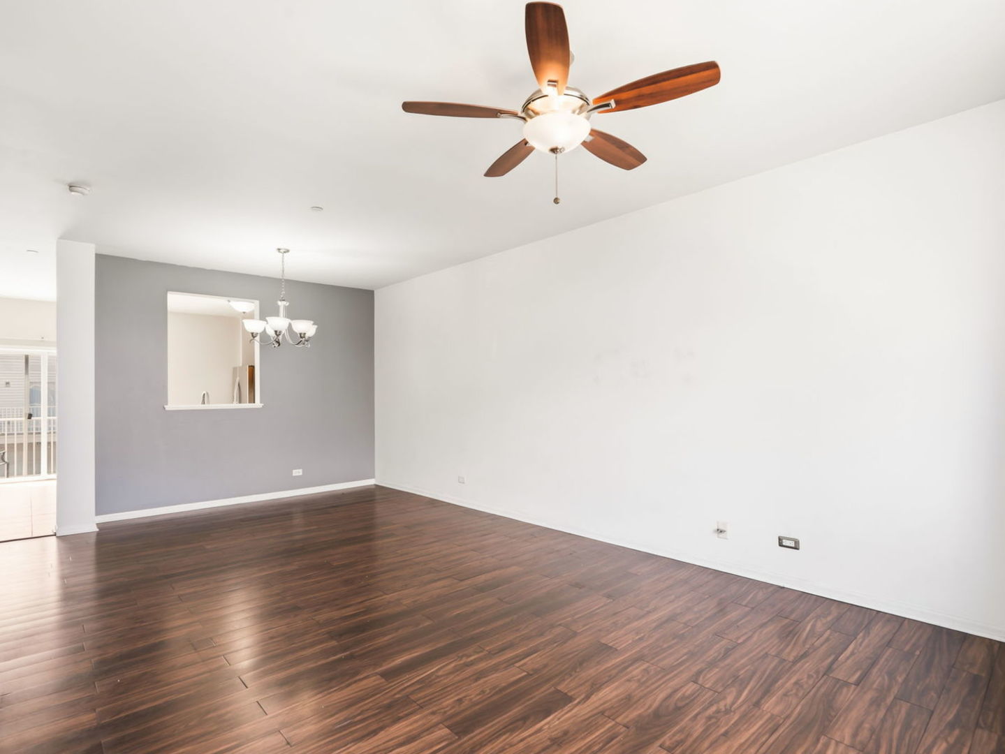10228 Camden Lane E Property Photo 11