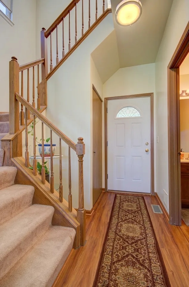 14005 Danbury Drive Property Photo 3
