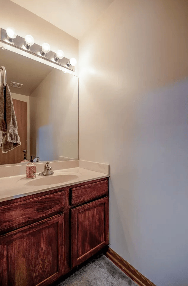 14005 Danbury Drive Property Photo 11