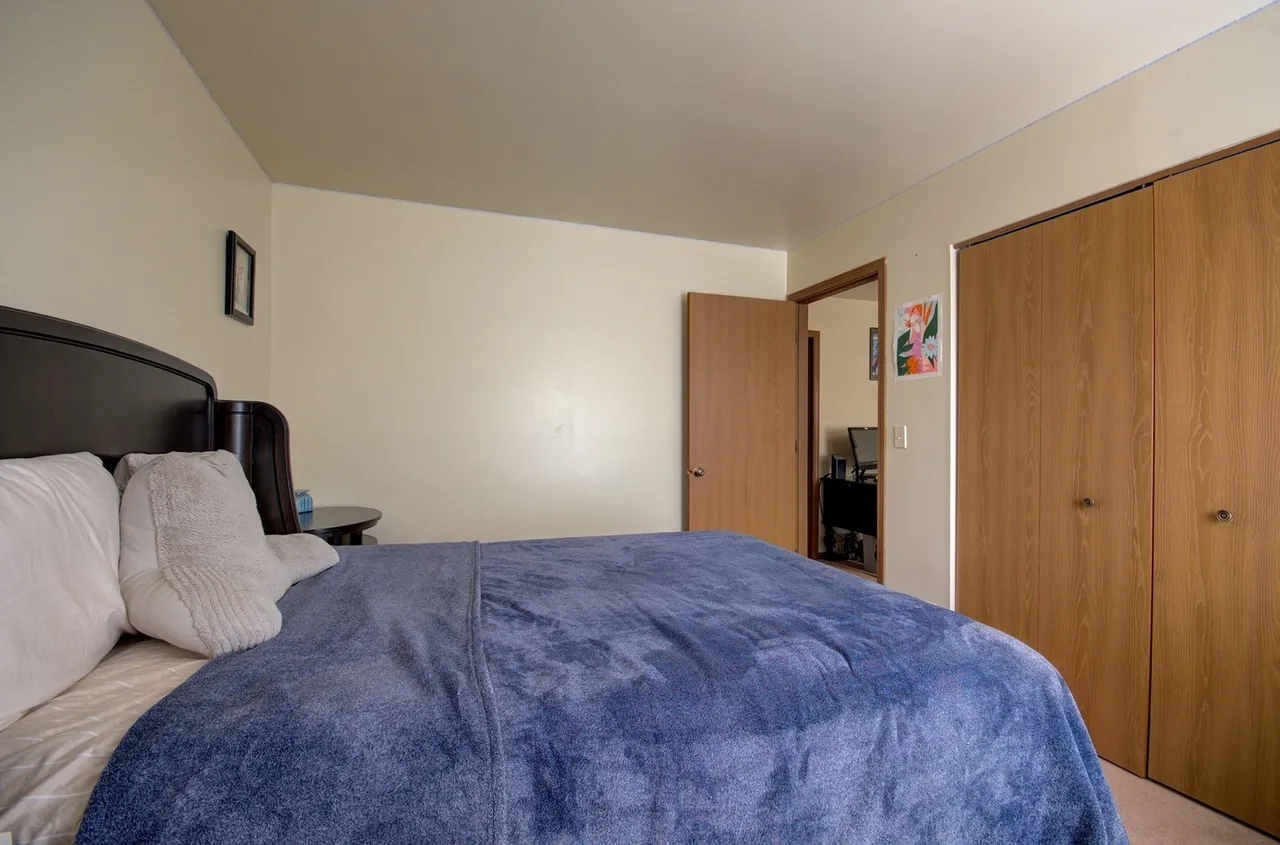 14005 Danbury Drive Property Photo 18
