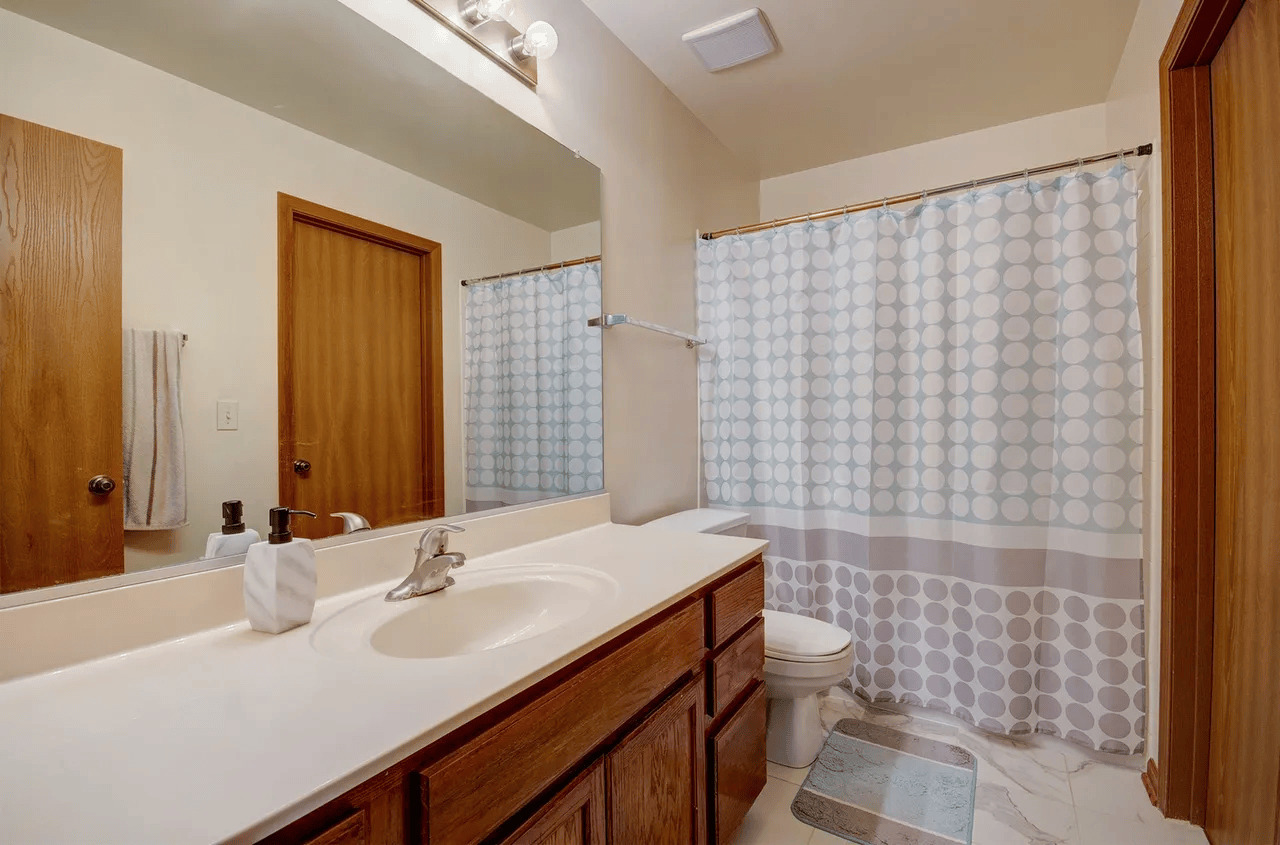 14005 Danbury Drive Property Photo 20