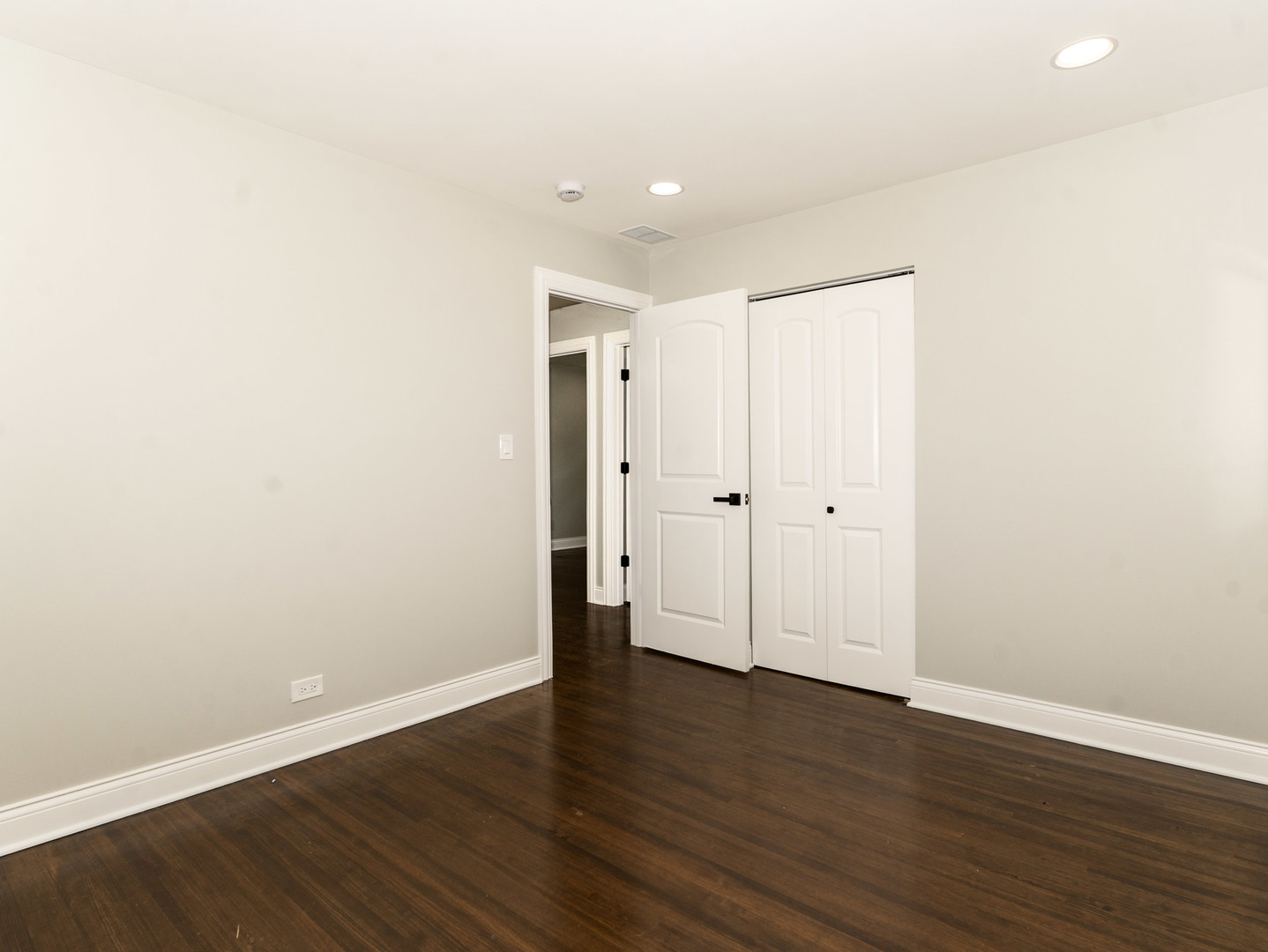 1618 W 163rd Street Property Photo 7