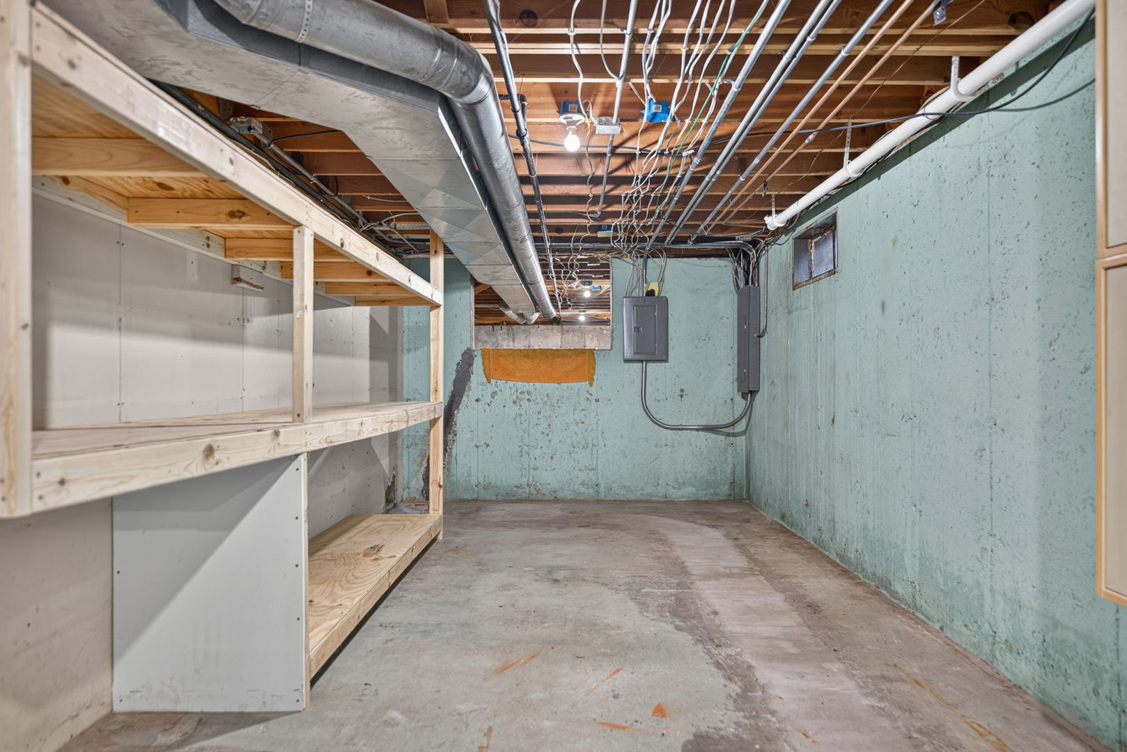 5825 Tipple Road Property Photo 31