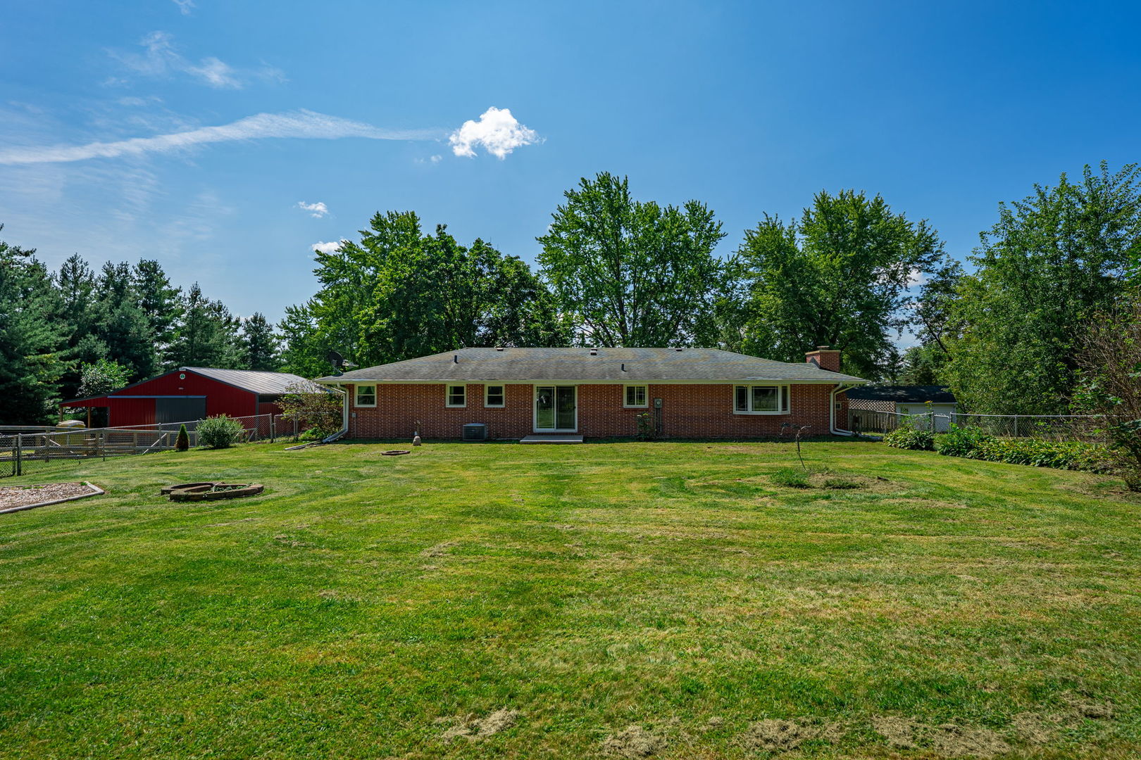 5825 Tipple Road Property Photo 33