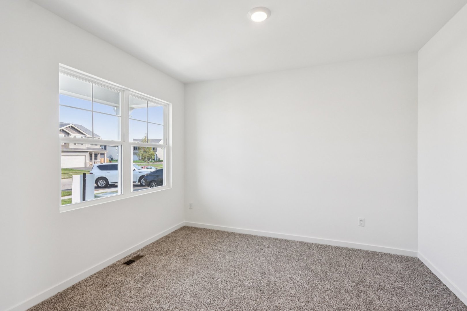 13634 S Coronado Circle Property Photo 26