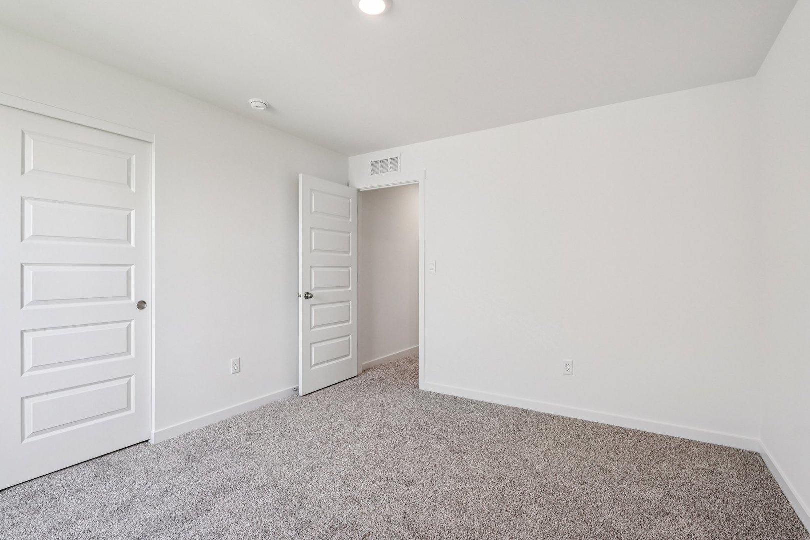 13634 S Coronado Circle Property Photo 34