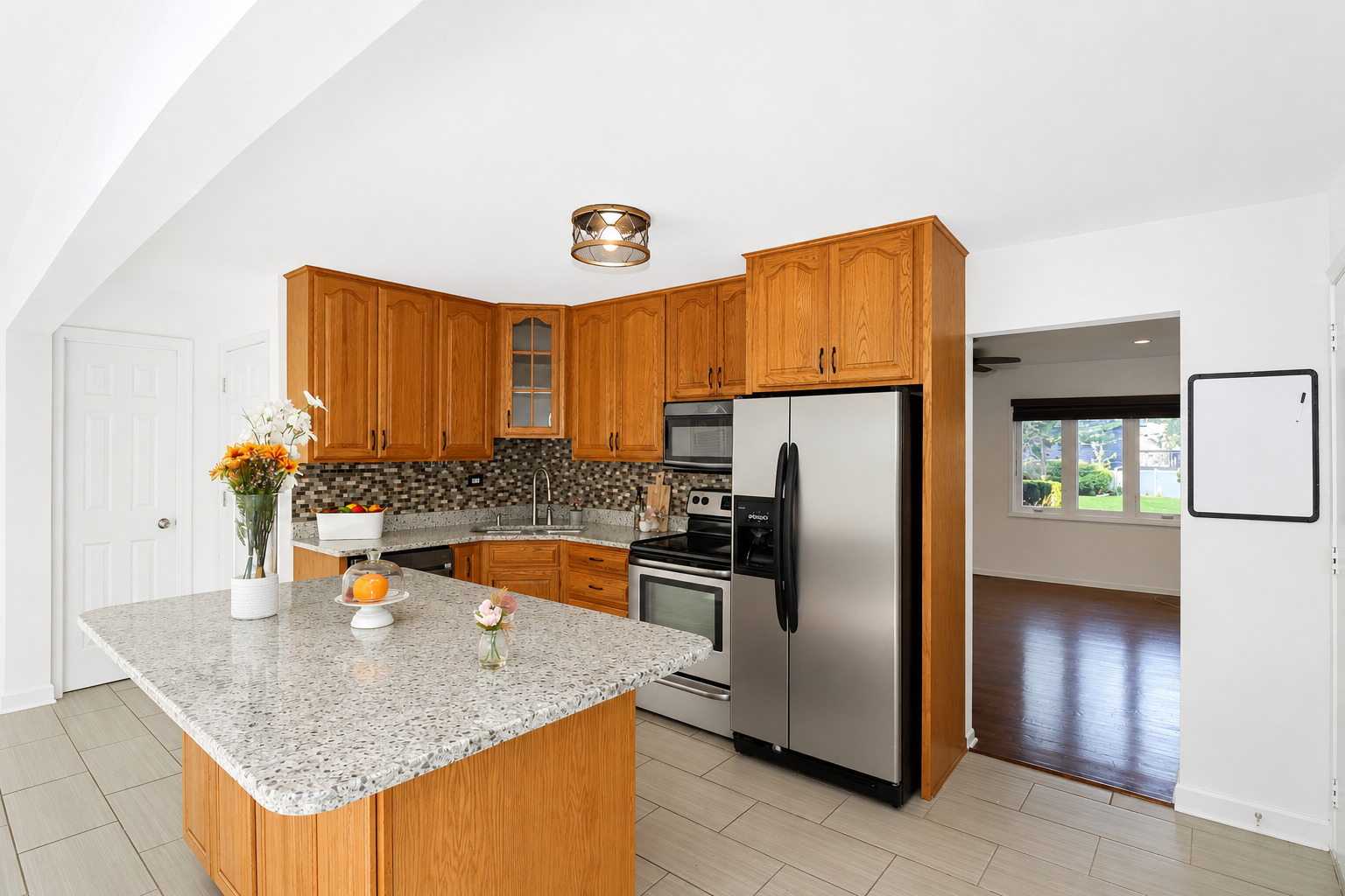 697 Hickory Drive Property Photo 3