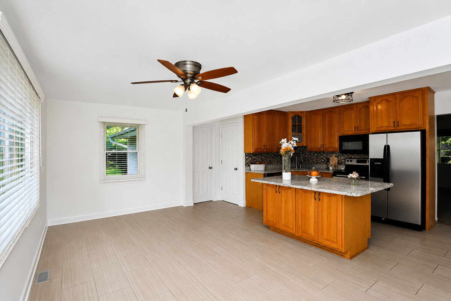 697 Hickory Drive Property Photo 5