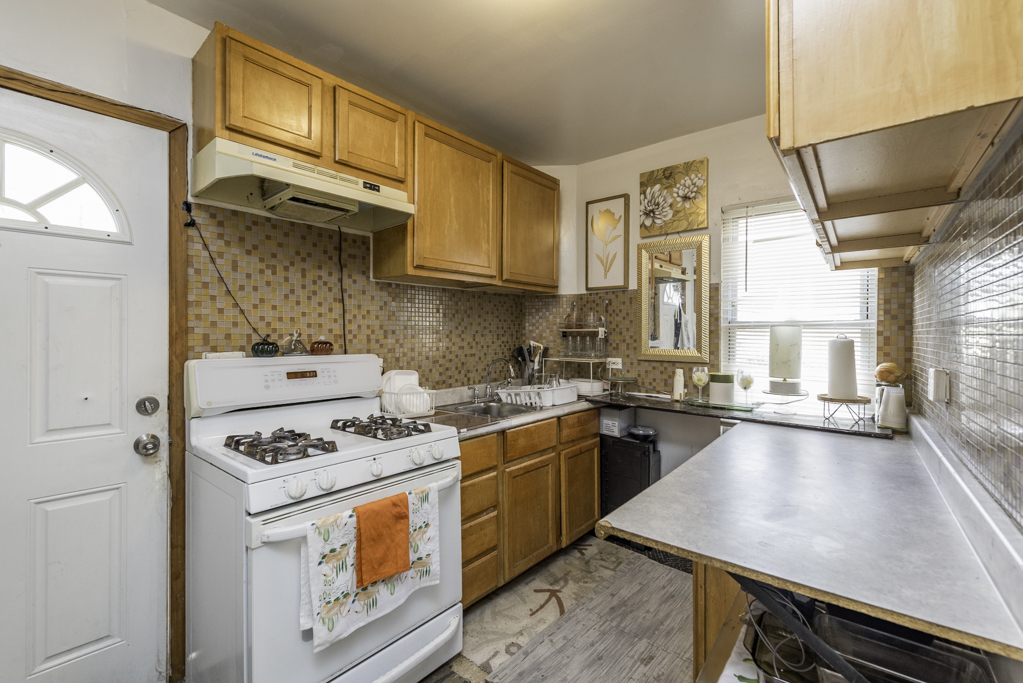 1530 Elizabeth Avenue Property Photo 5