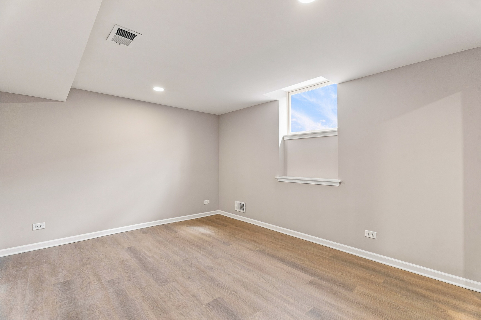 544 Freeland Avenue Property Photo 21