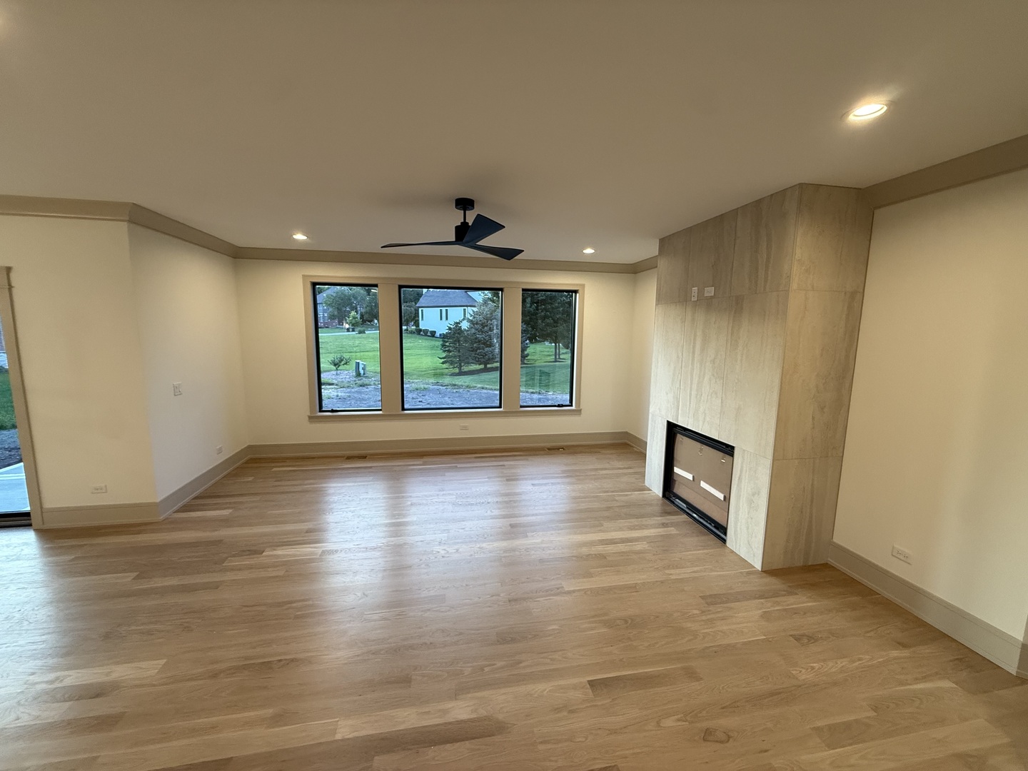 9044 Port Washington Drive Property Photo 14